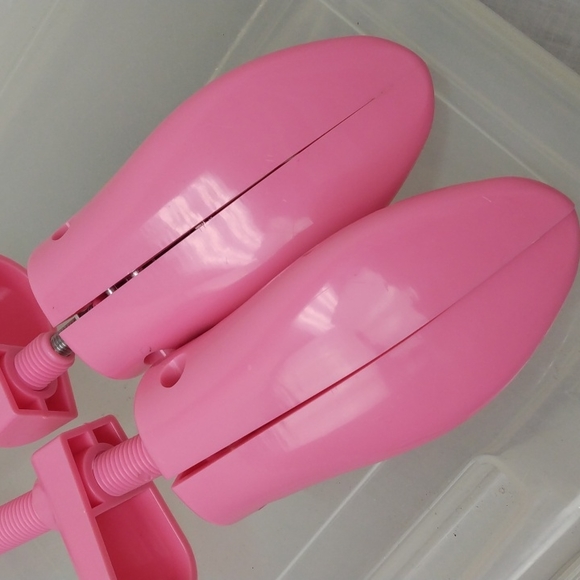 Pink Plastic Shoe Keeper Stretcher - Picture 4 of 8